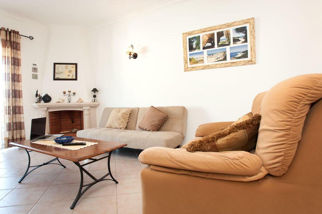 Os Apartamentos A Ramos Na Praia Da Gale Estao Inserido Em Condominio Com Piscina, Fica Apenas A 350 Metros Da Praia Da Gale - Apartamentos Com Ar Condicionado Tanto Nos Quartos Como Na Sala, Smart Tv Com Prime Video E Cozinha Completa Albufeira Eksteriør bilde