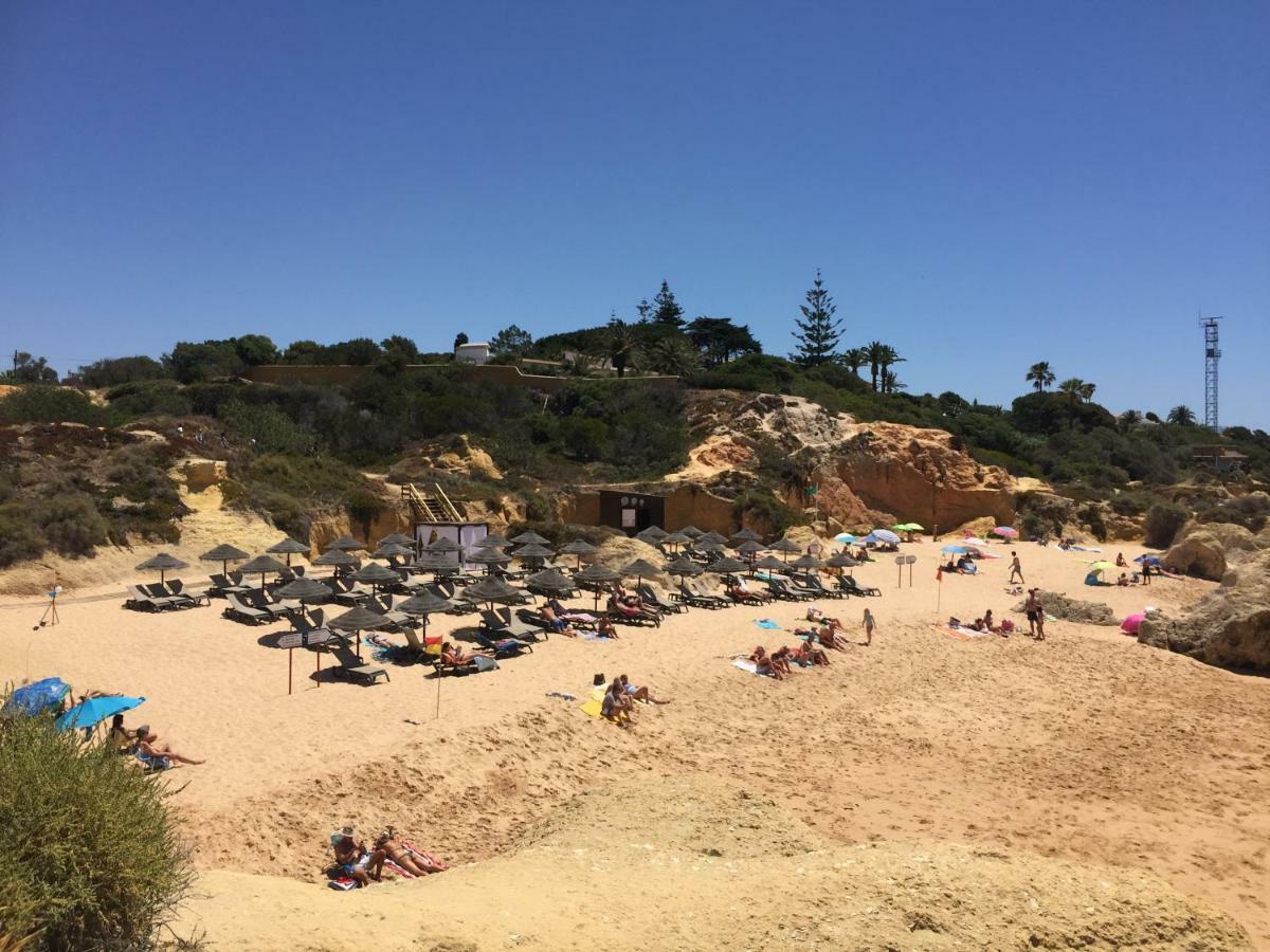 Os Apartamentos A Ramos Na Praia Da Gale Estao Inserido Em Condominio Com Piscina, Fica Apenas A 350 Metros Da Praia Da Gale - Apartamentos Com Ar Condicionado Tanto Nos Quartos Como Na Sala, Smart Tv Com Prime Video E Cozinha Completa Albufeira Eksteriør bilde